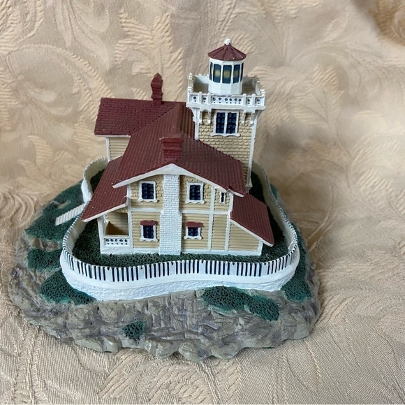 Danbury Mint lighthouse figurine of East Brother Light Station. Collectible. - Picture 2 of 6